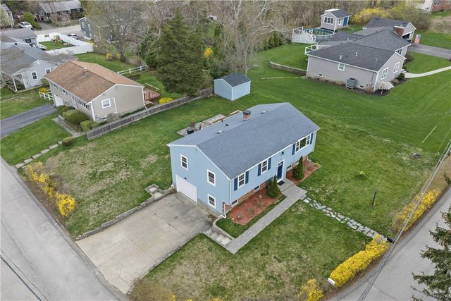 25 Overhill Road, Warren, RI 02885