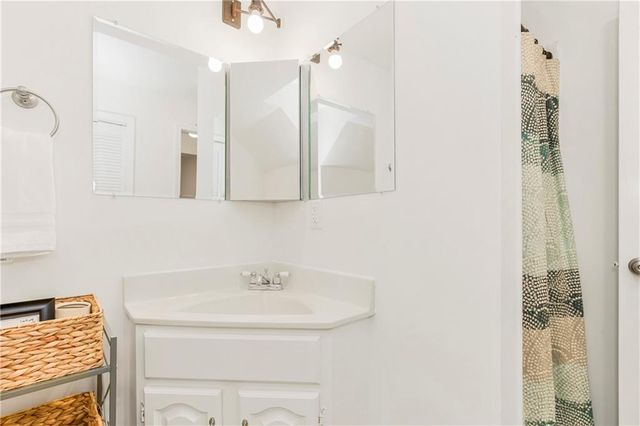 16016 W 151st Terrace, Olathe, KS 66062