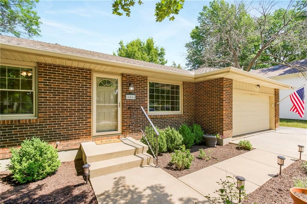 16016 W 151st Terrace, Olathe, KS 66062
