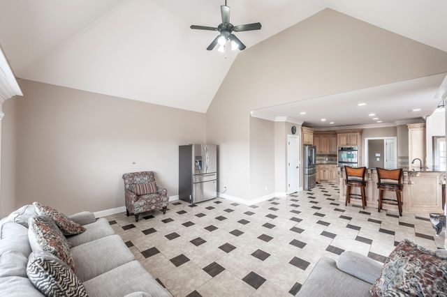 219 Hidden Harbour Dr, Mount Juliet, TN 37122