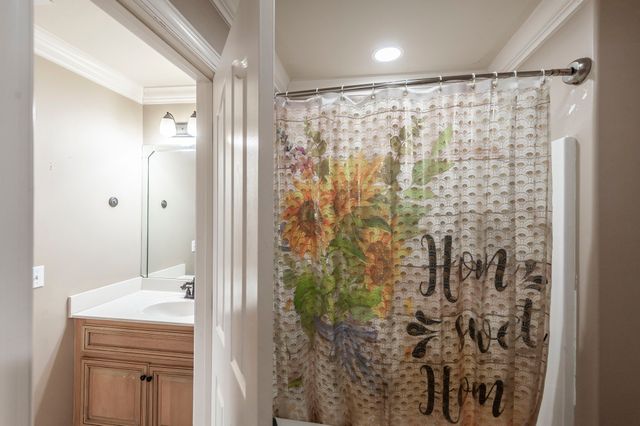 219 Hidden Harbour Dr, Mount Juliet, TN 37122