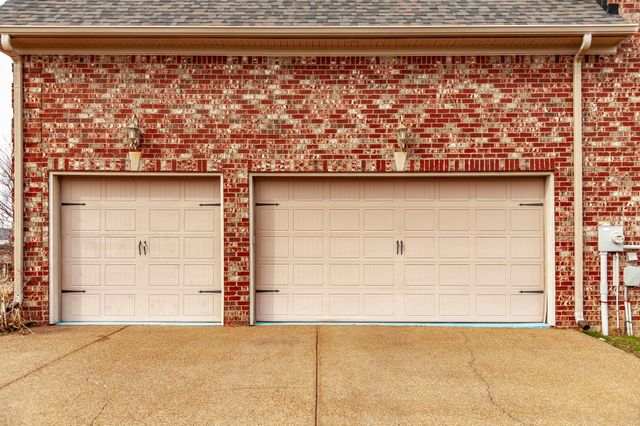 219 Hidden Harbour Dr, Mount Juliet, TN 37122