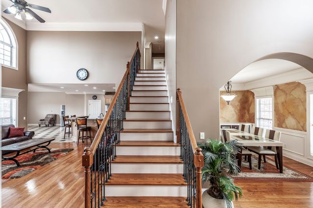 219 Hidden Harbour Dr, Mount Juliet, TN 37122