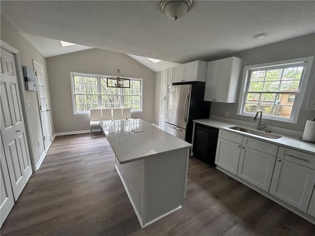 311 Mariner Circle, Woodstock, GA 30189