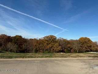 2043 STERLING RIDGE DRIVE, Holts Summit, MO 65043