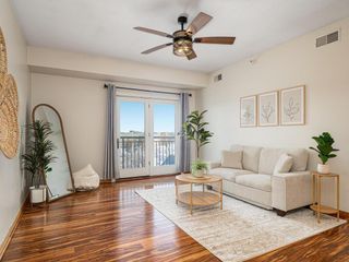 2900 11th Avenue S 413, Minneapolis, MN 55407