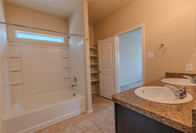 5157 Grayson Ridge Drive, Fort Worth, TX 76179