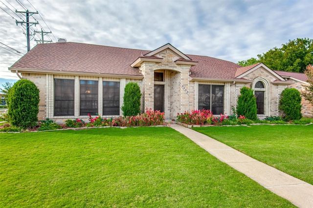 9442 Willard Street, Rowlett, TX 75088