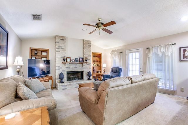 9442 Willard Street, Rowlett, TX 75088