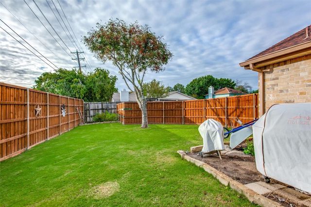 9442 Willard Street, Rowlett, TX 75088