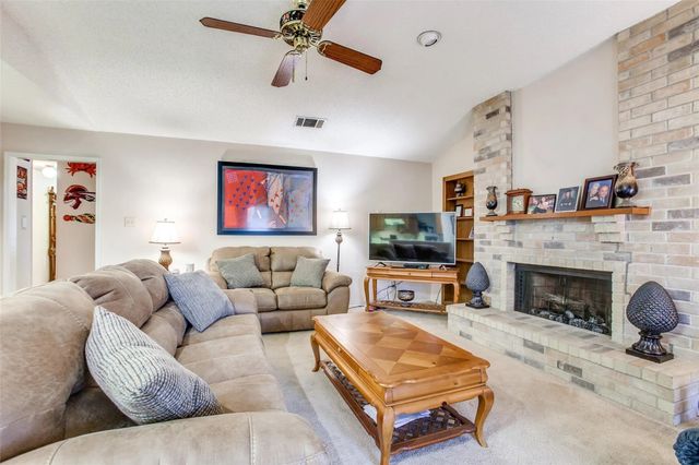 9442 Willard Street, Rowlett, TX 75088