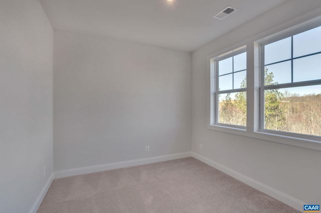 27D SABLEWOOD DR, Charlottesville, VA 22911
