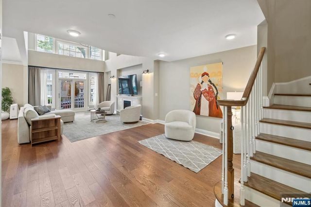 208 Shearwater Court 15, Jersey City, NJ 07305