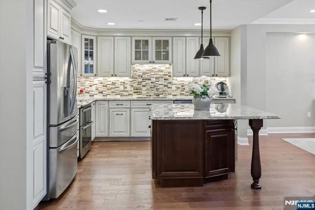 208 Shearwater Court 15, Jersey City, NJ 07305