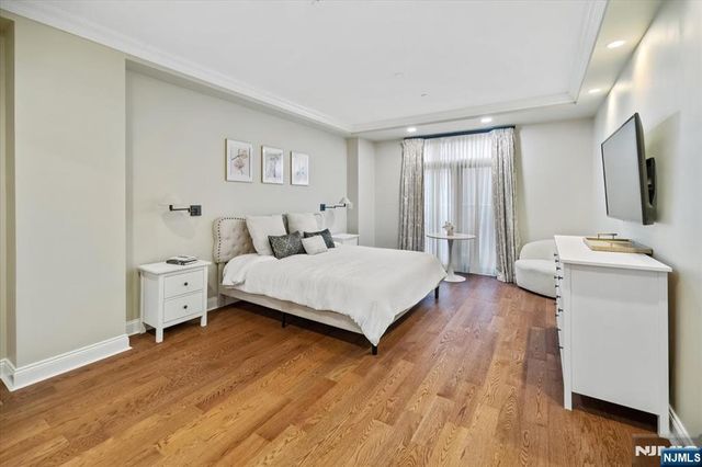 208 Shearwater Court 15, Jersey City, NJ 07305