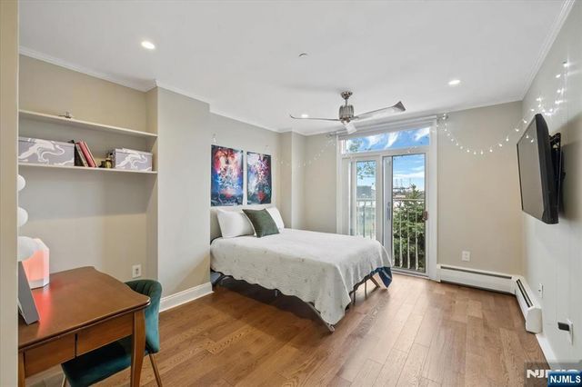 208 Shearwater Court 15, Jersey City, NJ 07305