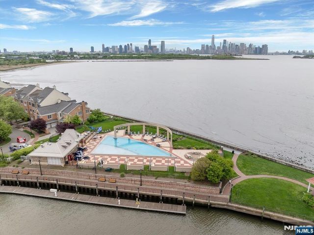 208 Shearwater Court 15, Jersey City, NJ 07305
