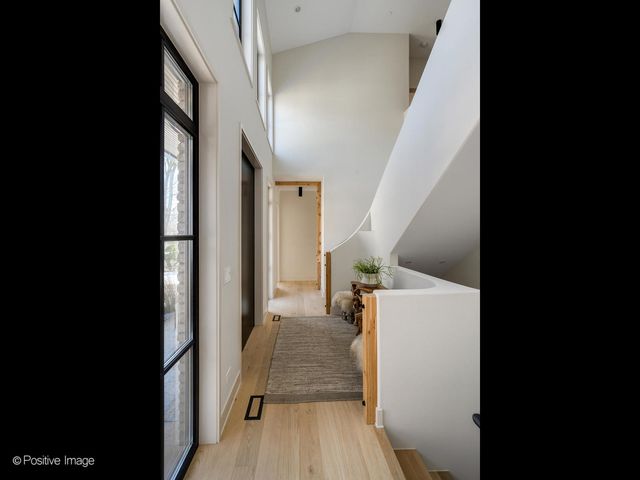 1180 Oak Ridge Drive, Glencoe, IL 60022