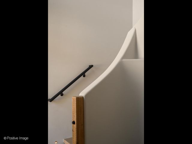 1180 Oak Ridge Drive, Glencoe, IL 60022