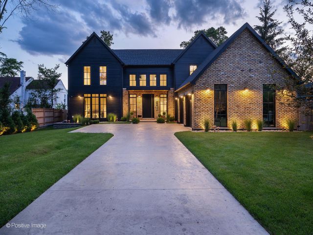 1180 Oak Ridge Drive, Glencoe, IL 60022