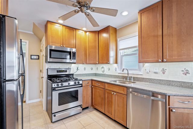 269-15 Union Turnpike, New Hyde Park, NY 11040