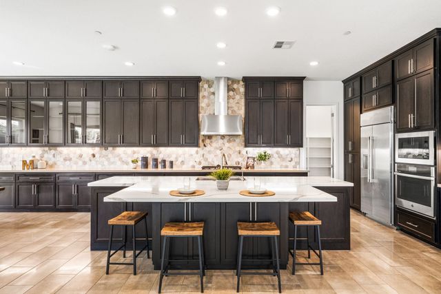 1989 Old Vine Pl, Brentwood, CA 94513