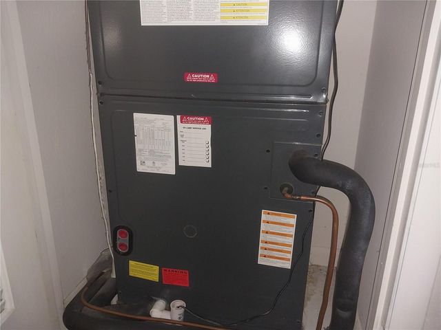 2733 E DELLWOOD DRIVE, Eustis, FL 32726