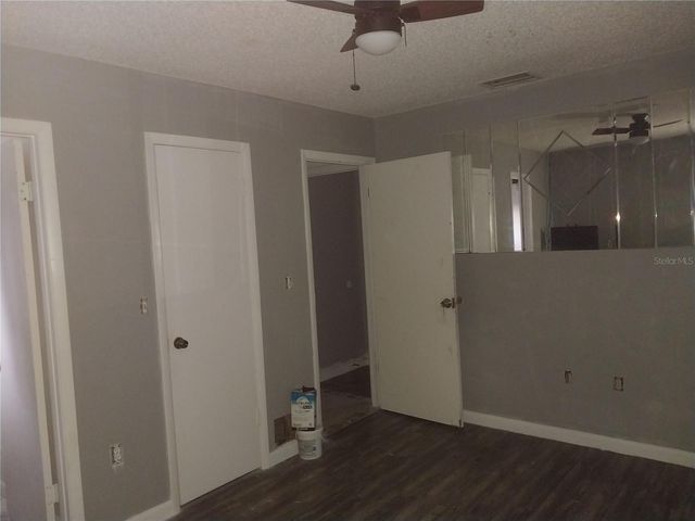 2733 E DELLWOOD DRIVE, Eustis, FL 32726