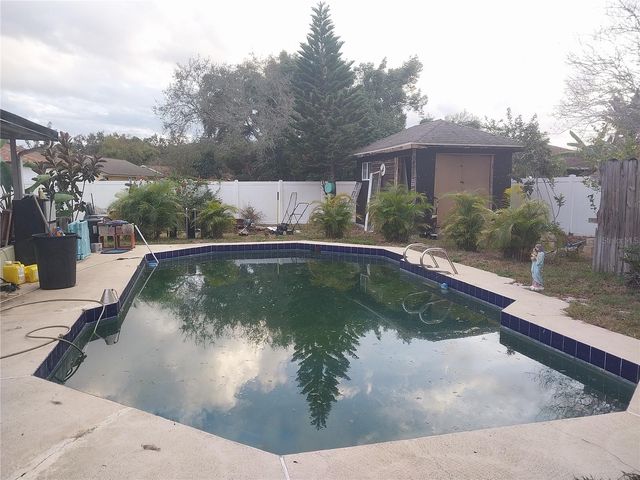 2733 E DELLWOOD DRIVE, Eustis, FL 32726