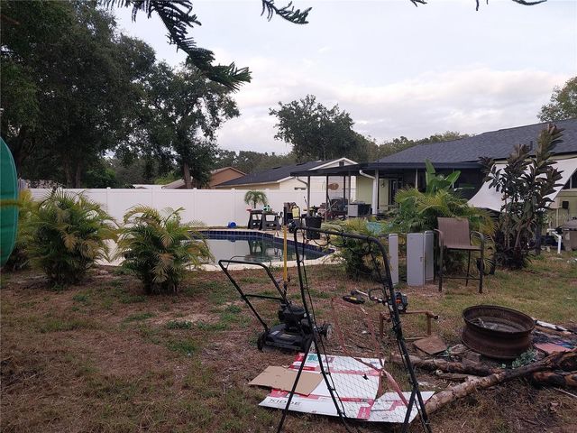 2733 E DELLWOOD DRIVE, Eustis, FL 32726