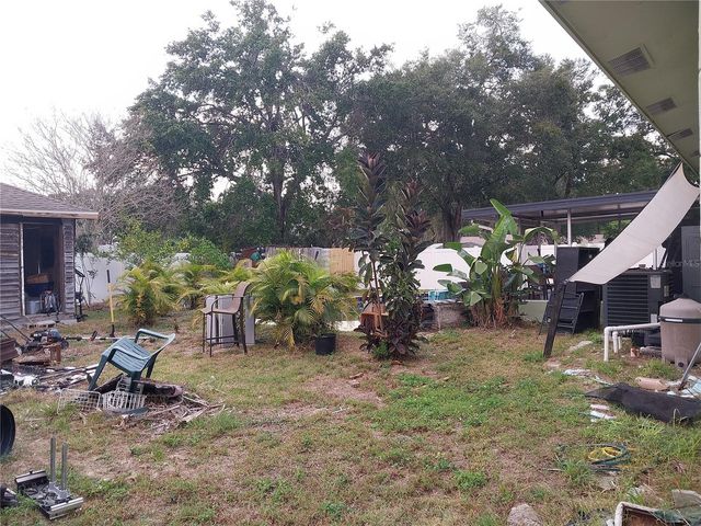 2733 E DELLWOOD DRIVE, Eustis, FL 32726