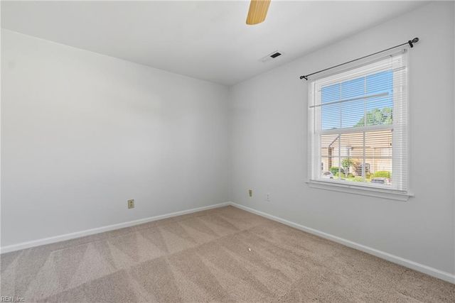 5317 Brookstone LN, Virginia Beach, VA 23455