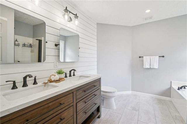 2900 Emerald Springs Drive, Lawrenceville, GA 30045