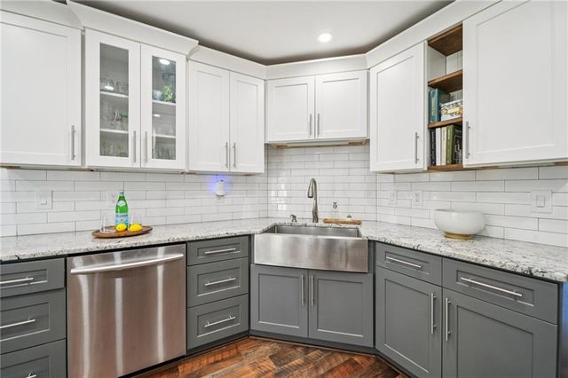 2900 Emerald Springs Drive, Lawrenceville, GA 30045