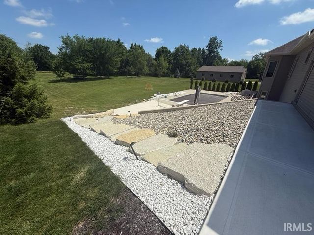 17921 Lochner Road, Spencerville, IN 46788