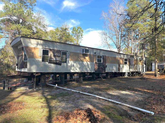 951 Saint John Rd., Galivants Ferry, SC 29544