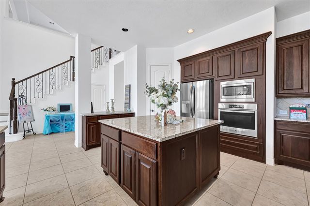 27915 Genesis Manor Ln, Katy, TX 77494