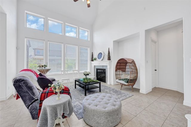 27915 Genesis Manor Ln, Katy, TX 77494