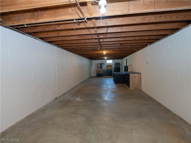 2645 North Way, Akron, OH 44312