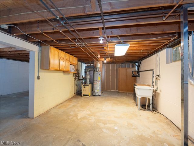 2645 North Way, Akron, OH 44312