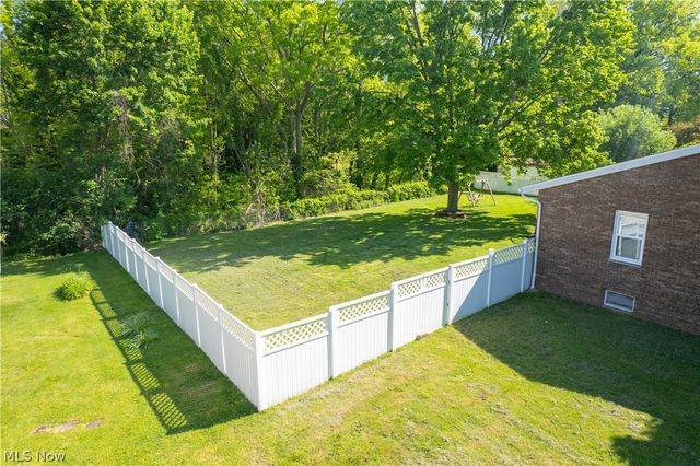 2645 North Way, Akron, OH 44312