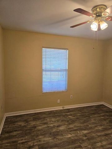 826 Old Newton Road, Daleville, AL 36322