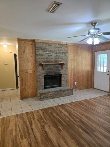 826 Old Newton Road, Daleville, AL 36322