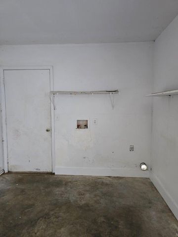 826 Old Newton Road, Daleville, AL 36322