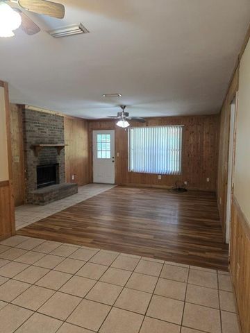 826 Old Newton Road, Daleville, AL 36322