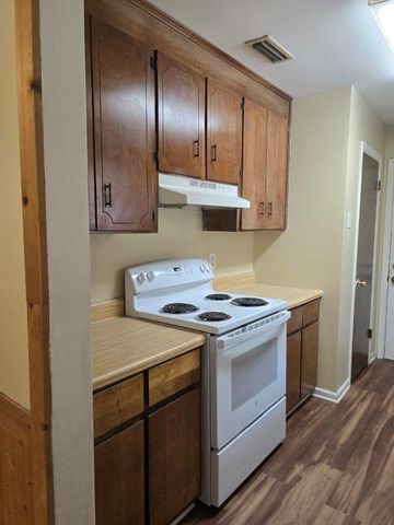 826 Old Newton Road, Daleville, AL 36322