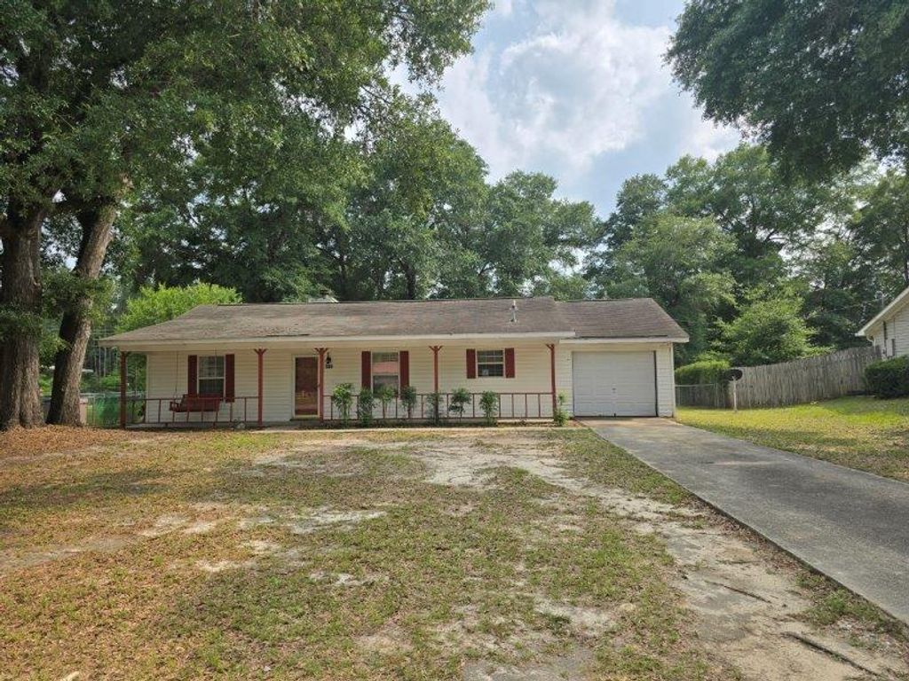 826 Old Newton Road, Daleville, AL 36322