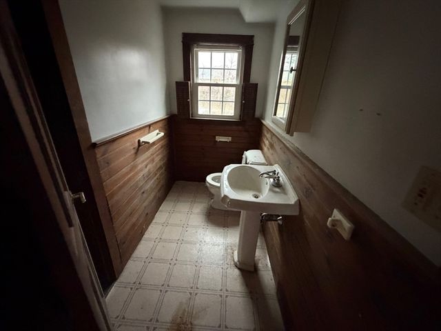 66 Belmont St, Whitman, MA 02382