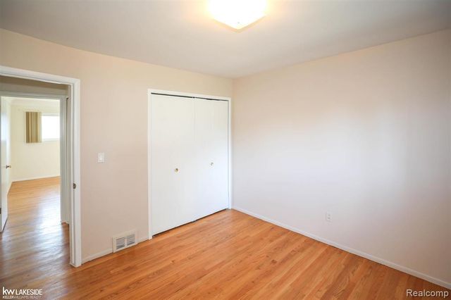 13325 Iowa Drive, Warren, MI 48088