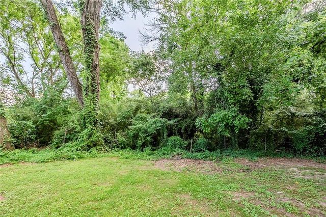 1905 Flat Shoals SE Road, Atlanta, GA 30316